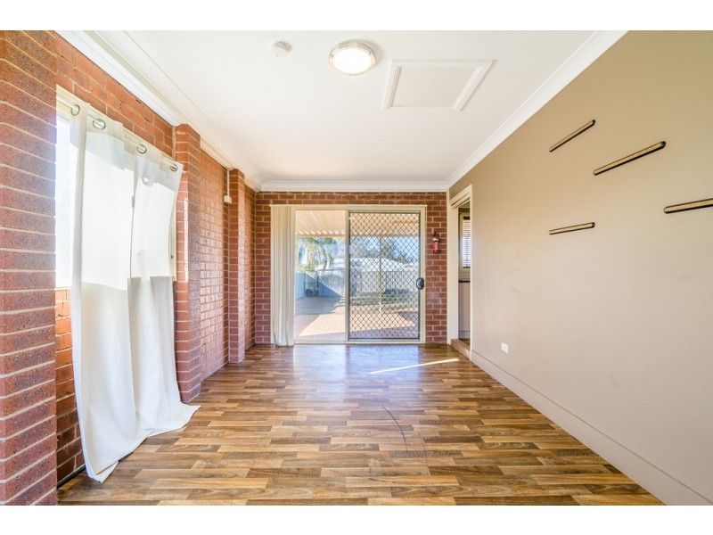 44 Meadowbank Drive, Dubbo NSW 2830