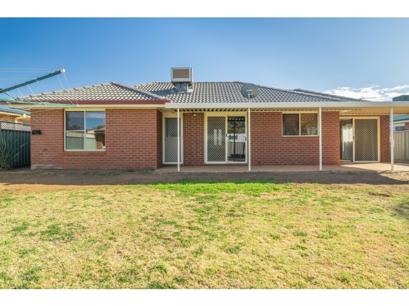 44 Meadowbank Drive, Dubbo NSW 2830