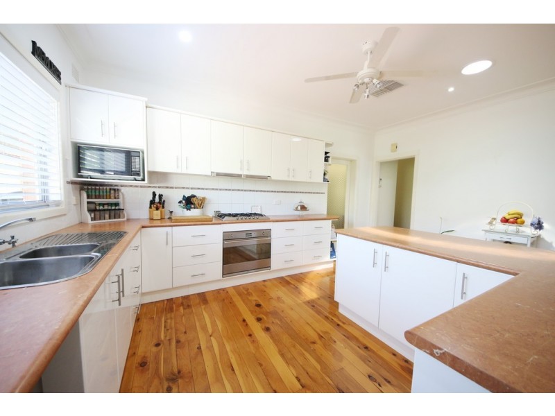 7 ZAREBSKI STREET, Dubbo NSW 2830