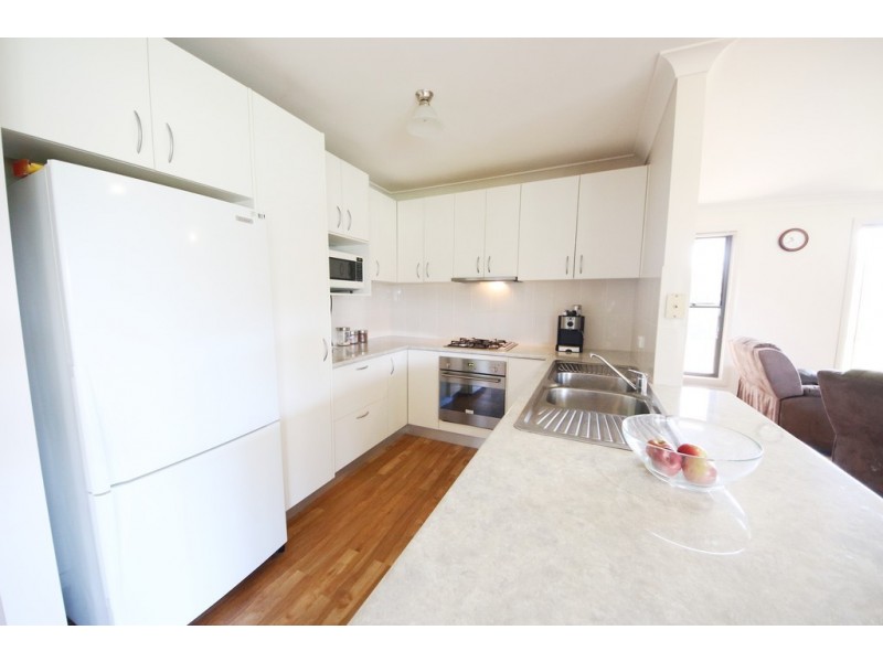 54 Dunheved Circle, Dubbo NSW 2830