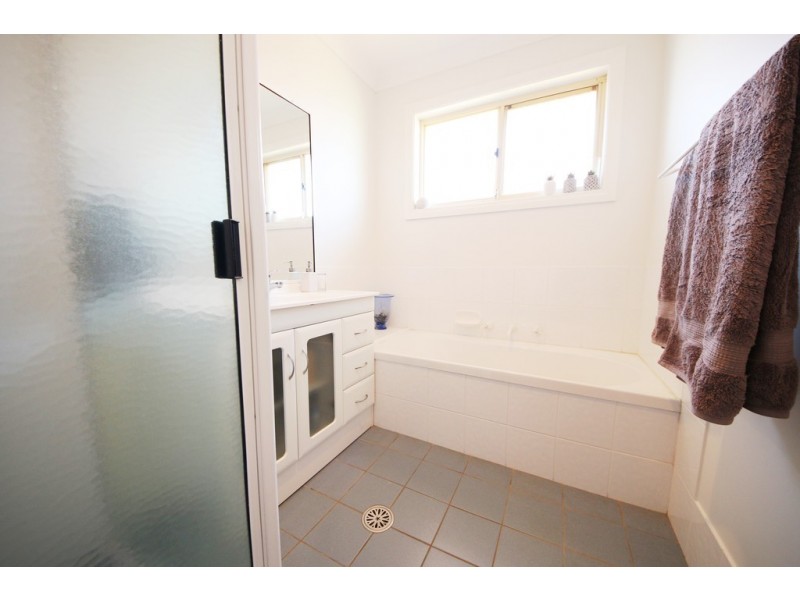 17 Rosella Street, Dubbo NSW 2830