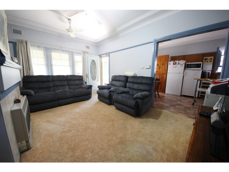 47 Myall Street, Dubbo NSW 2830