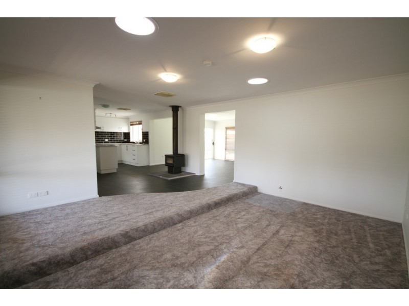 24 Davidson Drive, Dubbo NSW 2830