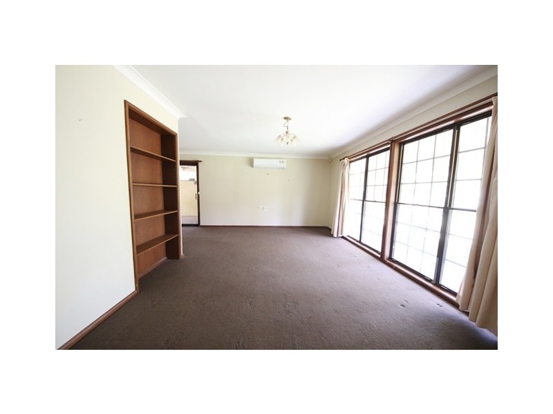 2 Meurer Court, Dubbo NSW 2830