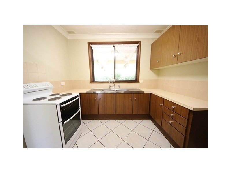 2 Meurer Court, Dubbo NSW 2830