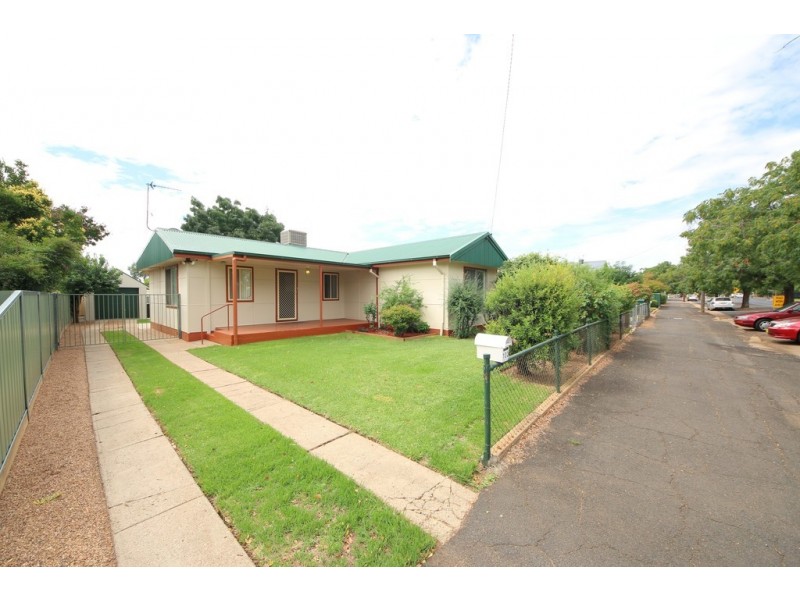 102 Myall Street, Dubbo NSW 2830