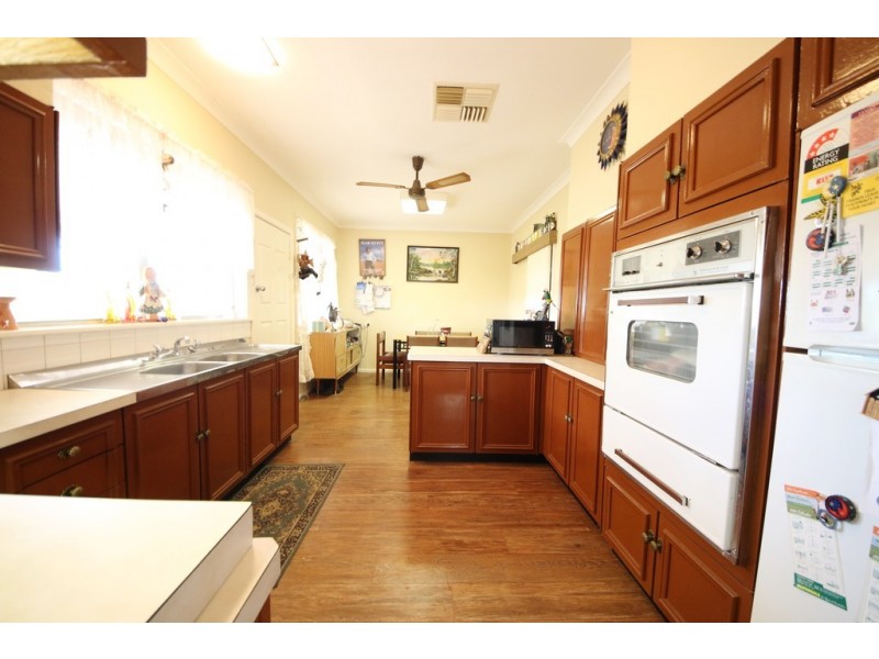 8R Joira Road, Dubbo NSW 2830