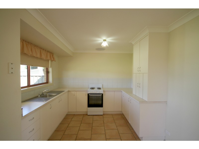 16 Pegasus Place, Dubbo NSW 2830