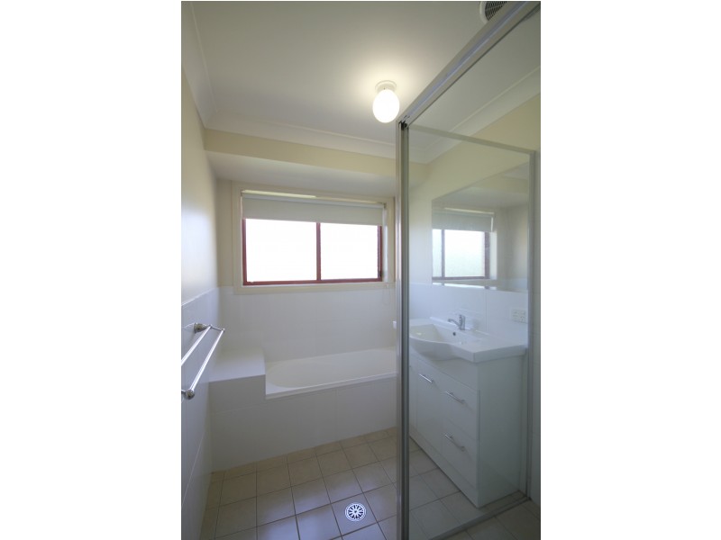 16 Pegasus Place, Dubbo NSW 2830