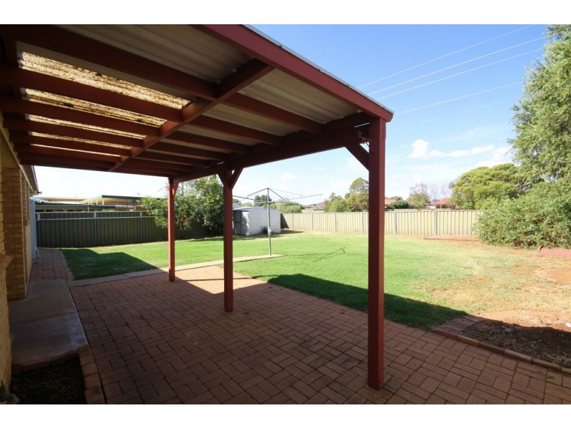 16 Pegasus Place, Dubbo NSW 2830
