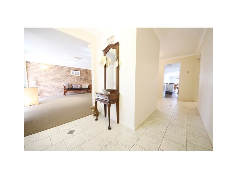 6 Balmoral Place, Dubbo NSW 2830