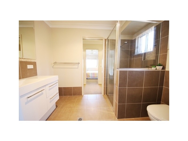 6 Balmoral Place, Dubbo NSW 2830