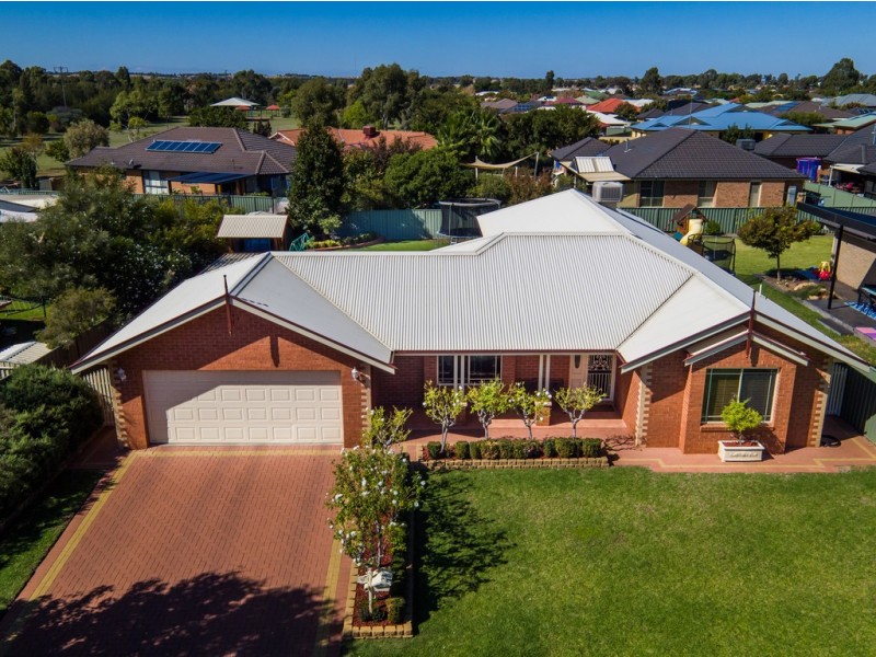 17 Lachlan Way, Dubbo NSW 2830