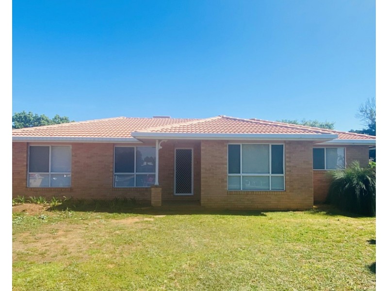 13 Wren Place, Dubbo NSW 2830