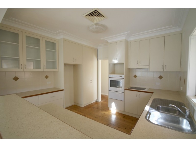 29 Meek Street, Dubbo NSW 2830