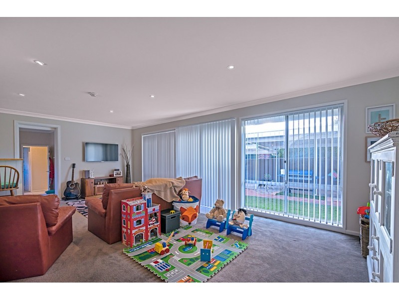 14 CORAL CRESCENT, Dubbo NSW 2830