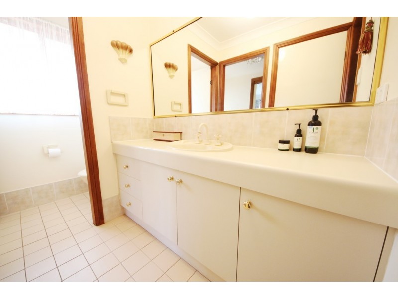 6 St James Close, Dubbo NSW 2830