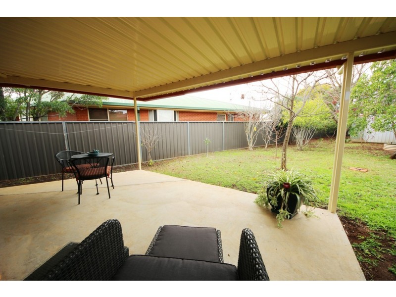 6 St James Close, Dubbo NSW 2830