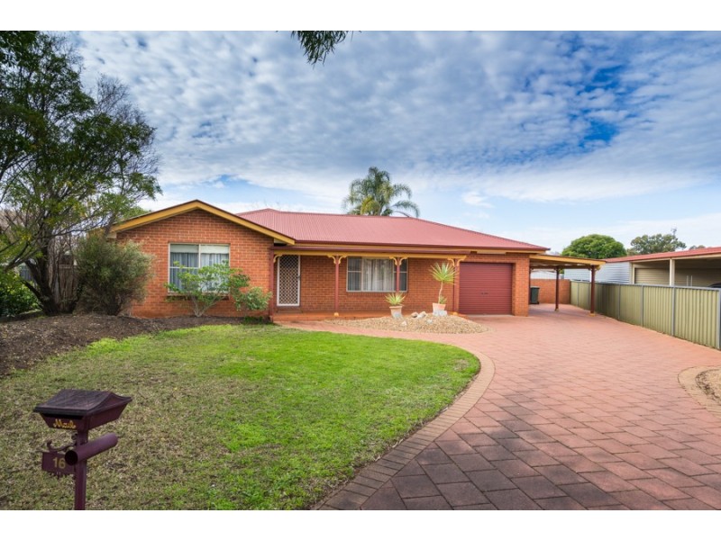 16 Swan Street, Dubbo NSW 2830