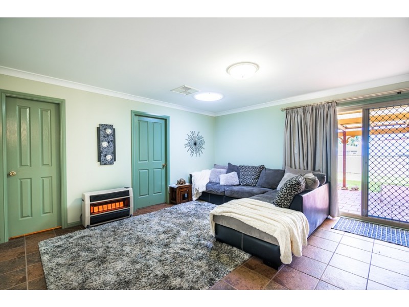 16 Swan Street, Dubbo NSW 2830