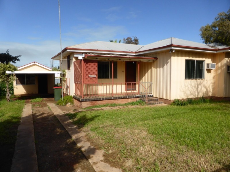 22 CONAPAIRA STREET, Lake Cargelligo NSW 2672