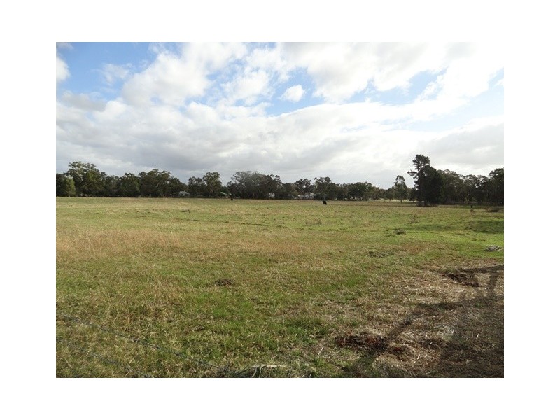 1679 Brocklesby-Balldale Road, Balldale NSW 2646