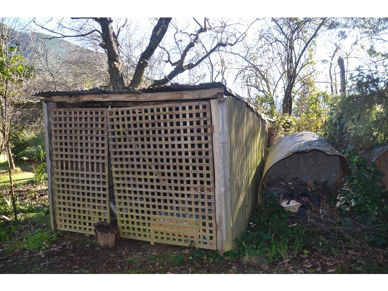 6 Smithy Lane, Wandiligong VIC 3744