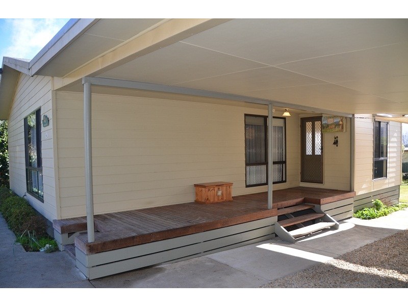 115 Lakeside Avenue, Mount Beauty VIC 3699