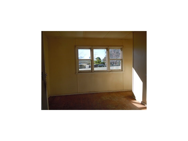 72 Elizabeth Street, Narrandera NSW 2700