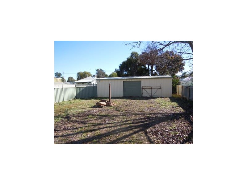 72 Elizabeth Street, Narrandera NSW 2700