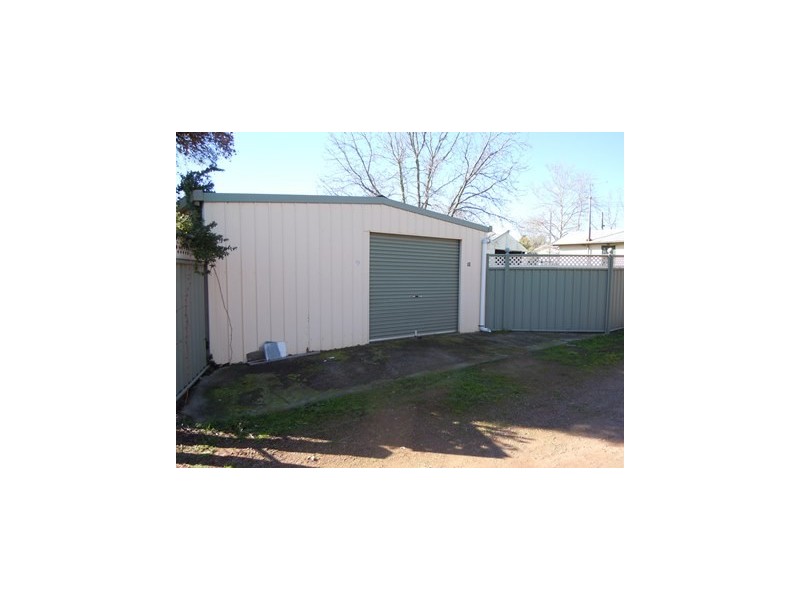 72 Elizabeth Street, Narrandera NSW 2700