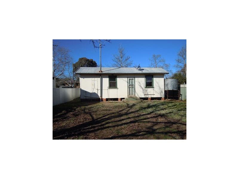 72 Elizabeth Street, Narrandera NSW 2700