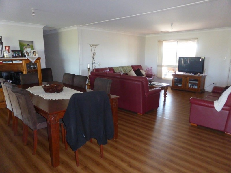 - Vertisco, Lake Cargelligo NSW 2672