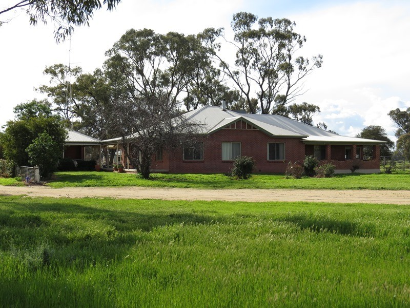 7498 Wakool Road, Barham NSW 2732