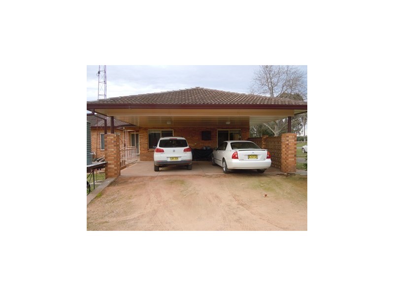 2 Riverine Street, Narrandera NSW 2700