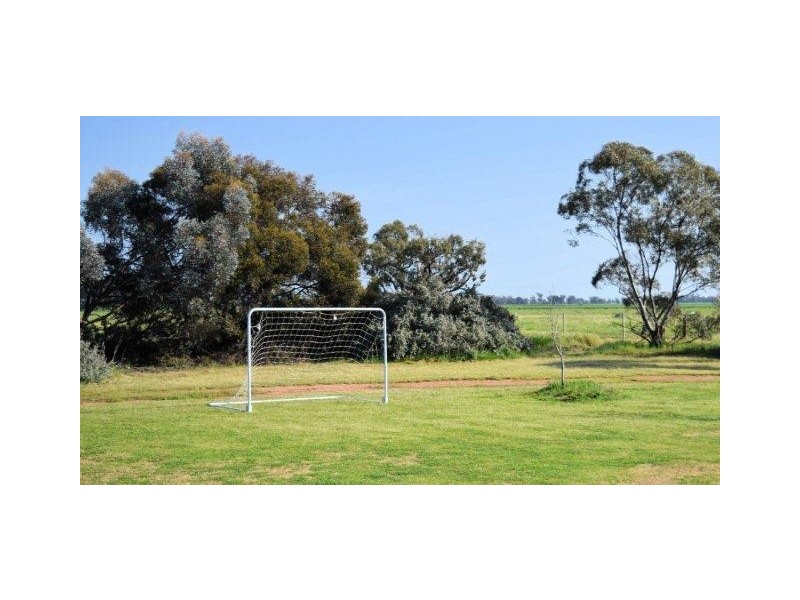 265 Southdown Road, Deniliquin NSW 2710