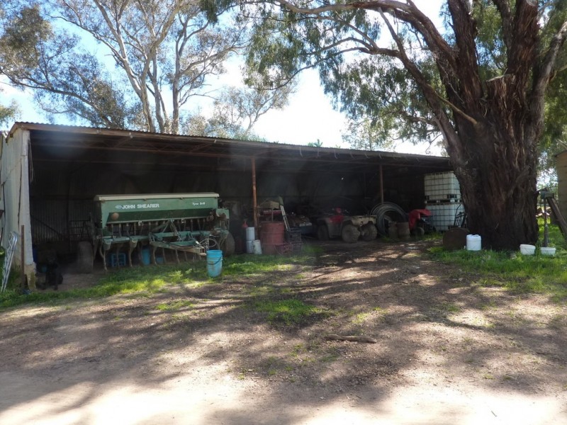 65 Vincents Road Ladysmith, Wagga Wagga NSW 2650