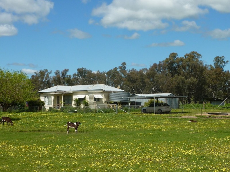 65 Vincents Road Ladysmith, Wagga Wagga NSW 2650