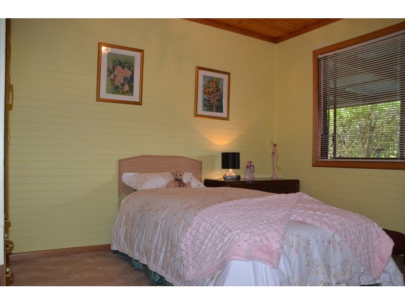 5 Reid Court, Tawonga South VIC 3698