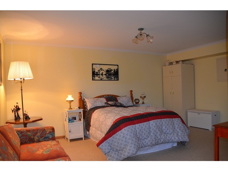 5 Reid Court, Tawonga South VIC 3698