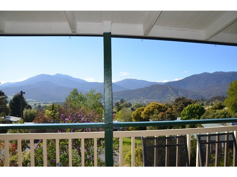 5 Reid Court, Tawonga South VIC 3698