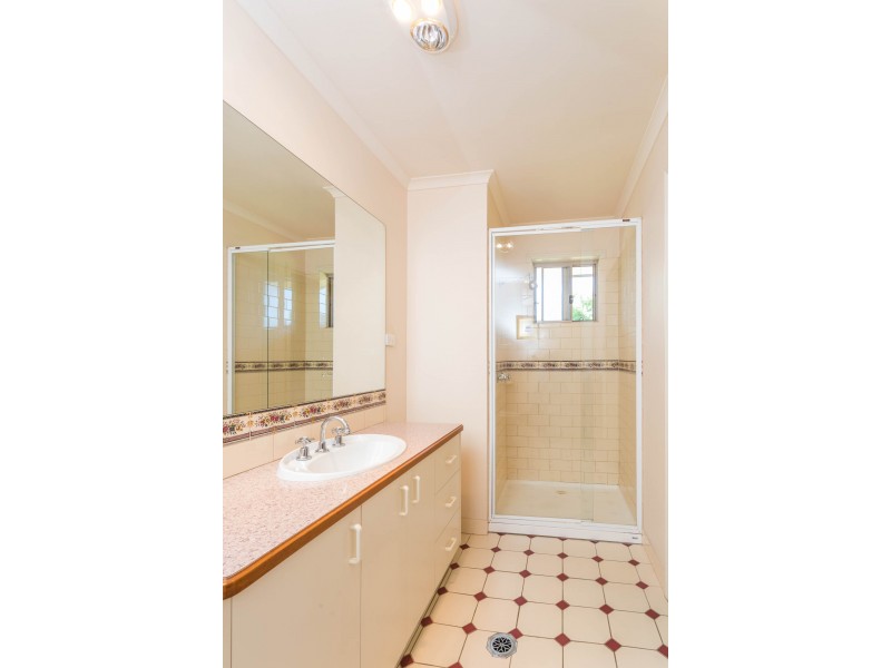 111 Pine Hill Road, Narrandera NSW 2700