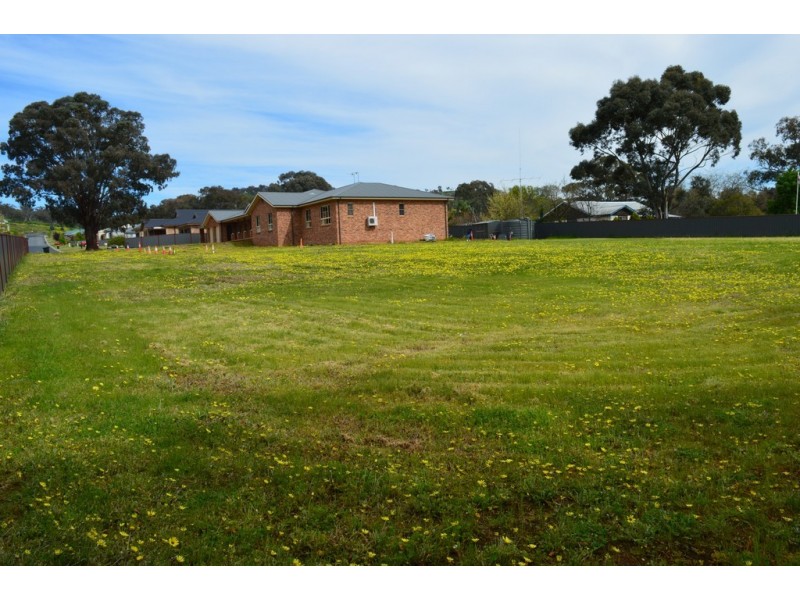 12 Matilda Ave, Cootamundra NSW 2590