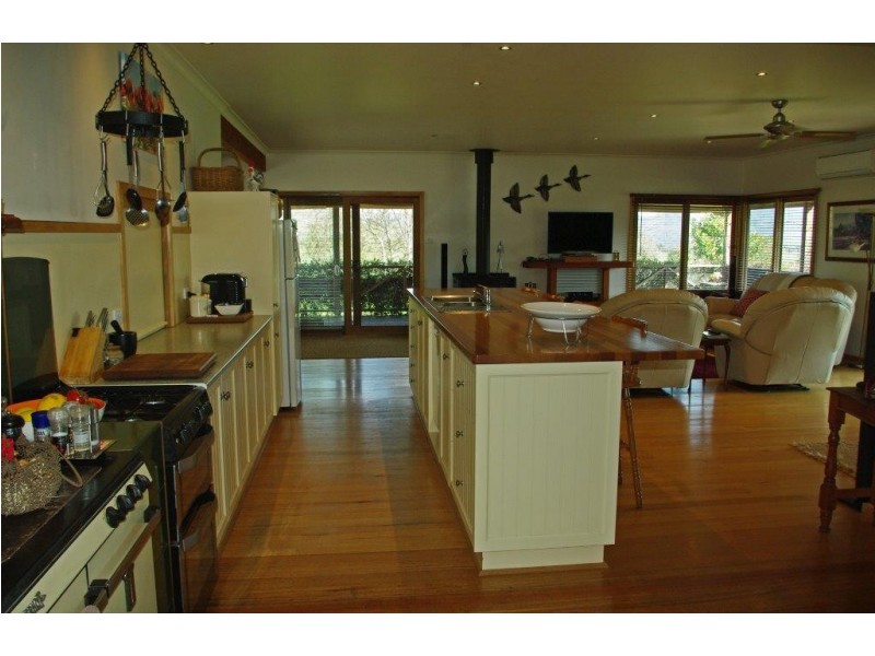 108 Pini Lane, Mudgegonga VIC 3737