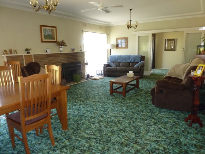 13 Goodes Lane, Coolamon NSW 2701
