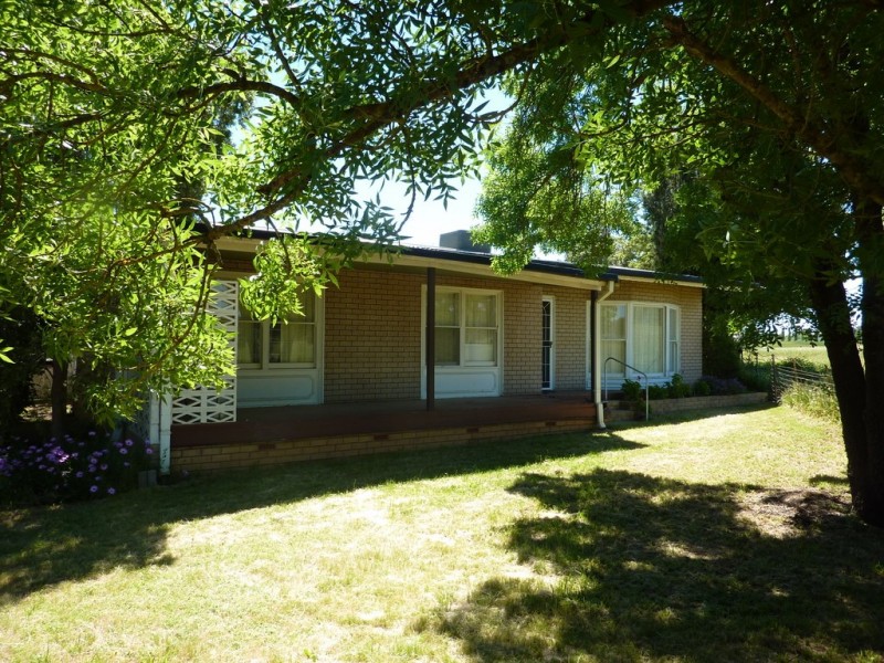 113 Coolamon Road, Wagga Wagga NSW 2650