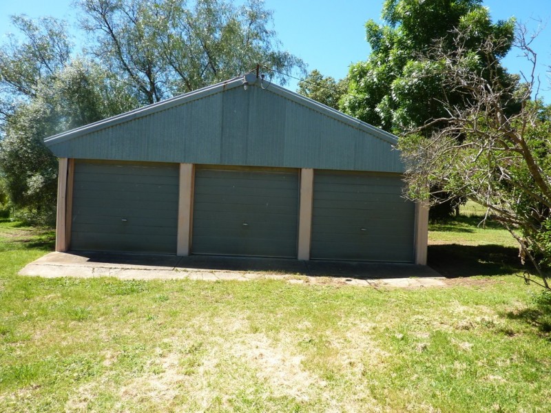 113 Coolamon Road, Wagga Wagga NSW 2650