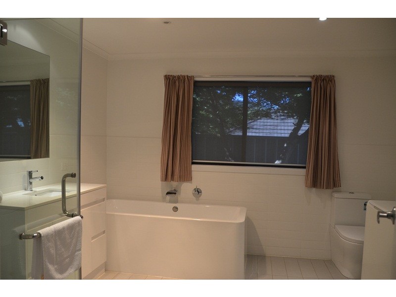 3 Station Street, Bright VIC 3741