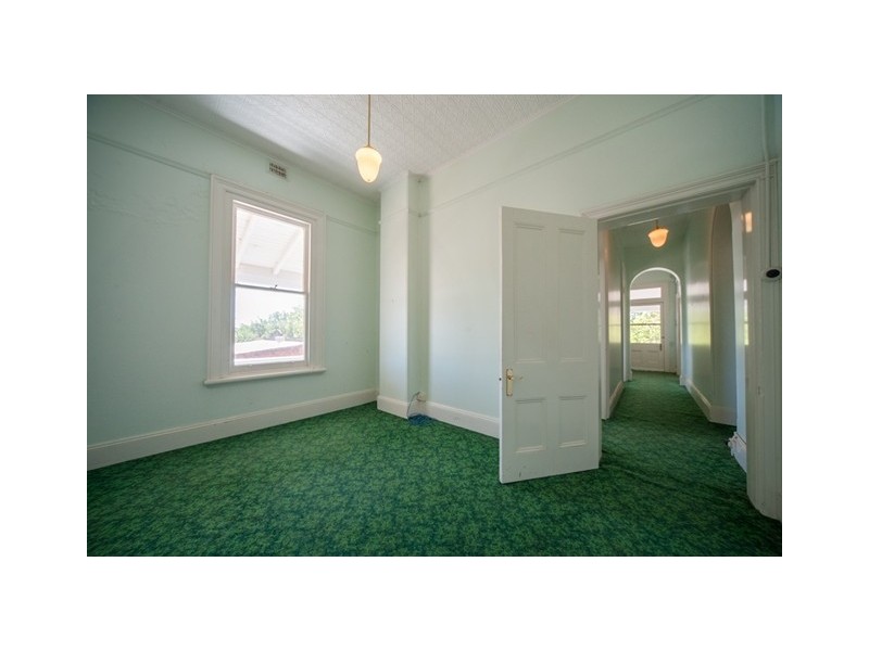 142 East Street, Narrandera NSW 2700