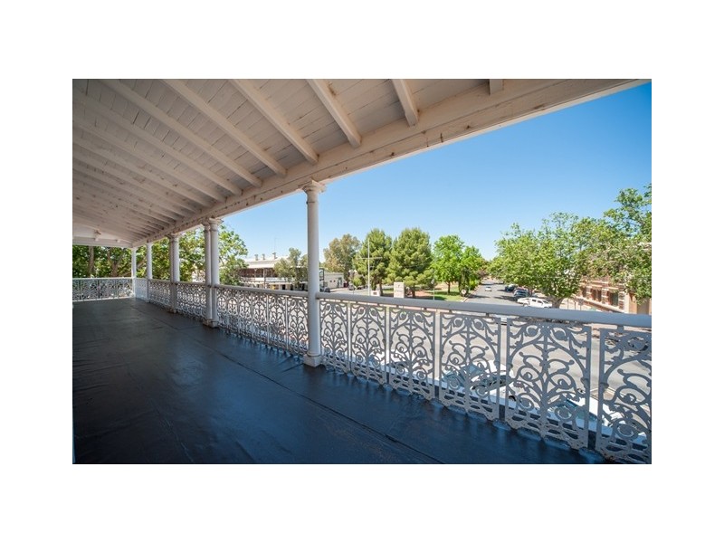 142 East Street, Narrandera NSW 2700